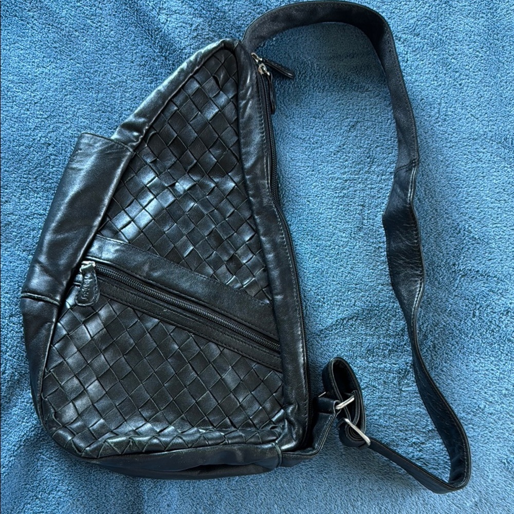 Black Leather Ameribag